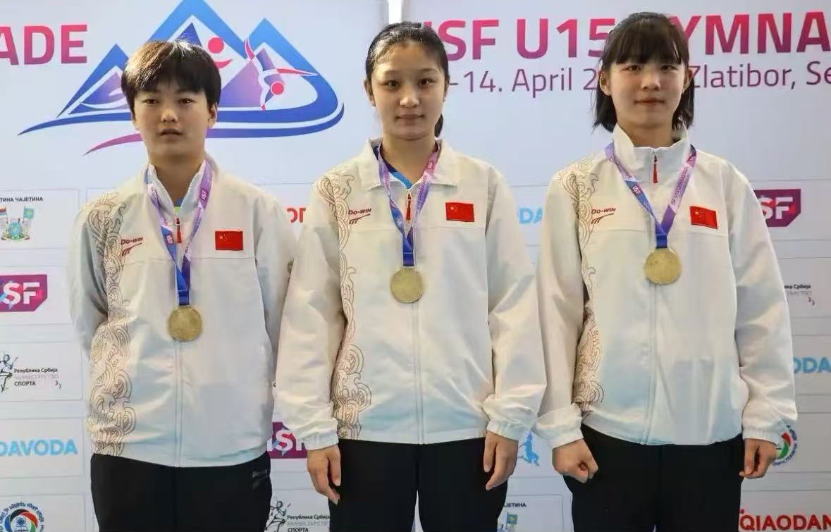浩瀚体育注册哈三中教师指导中国女子乒乓球队夺得U15世界中学生夏季运动会团体冠军(图1)